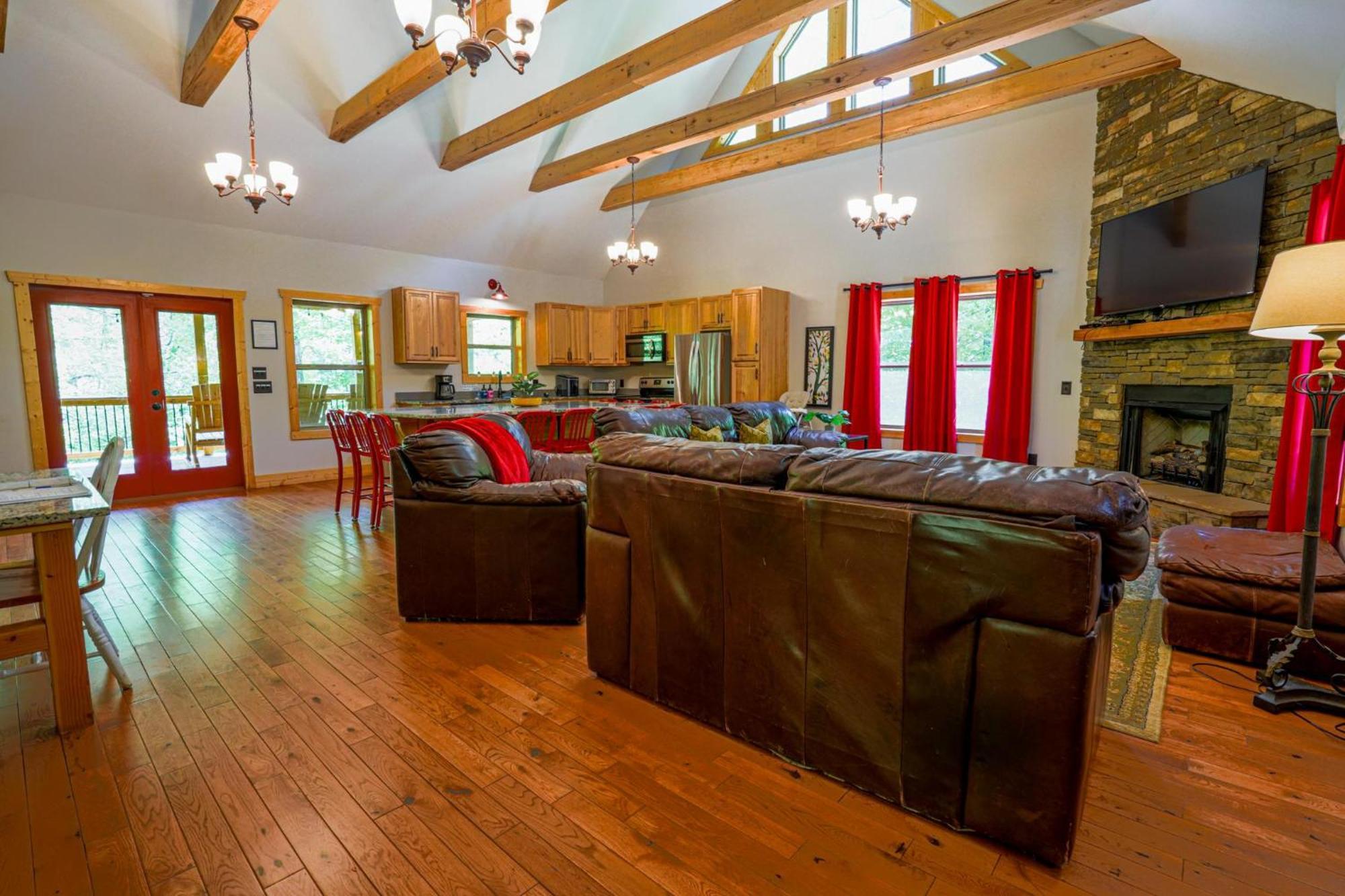 Willa New Listing! Wine Country Retreat - 2 Bed, Hot Tub Dahlonega Zewnętrze zdjęcie