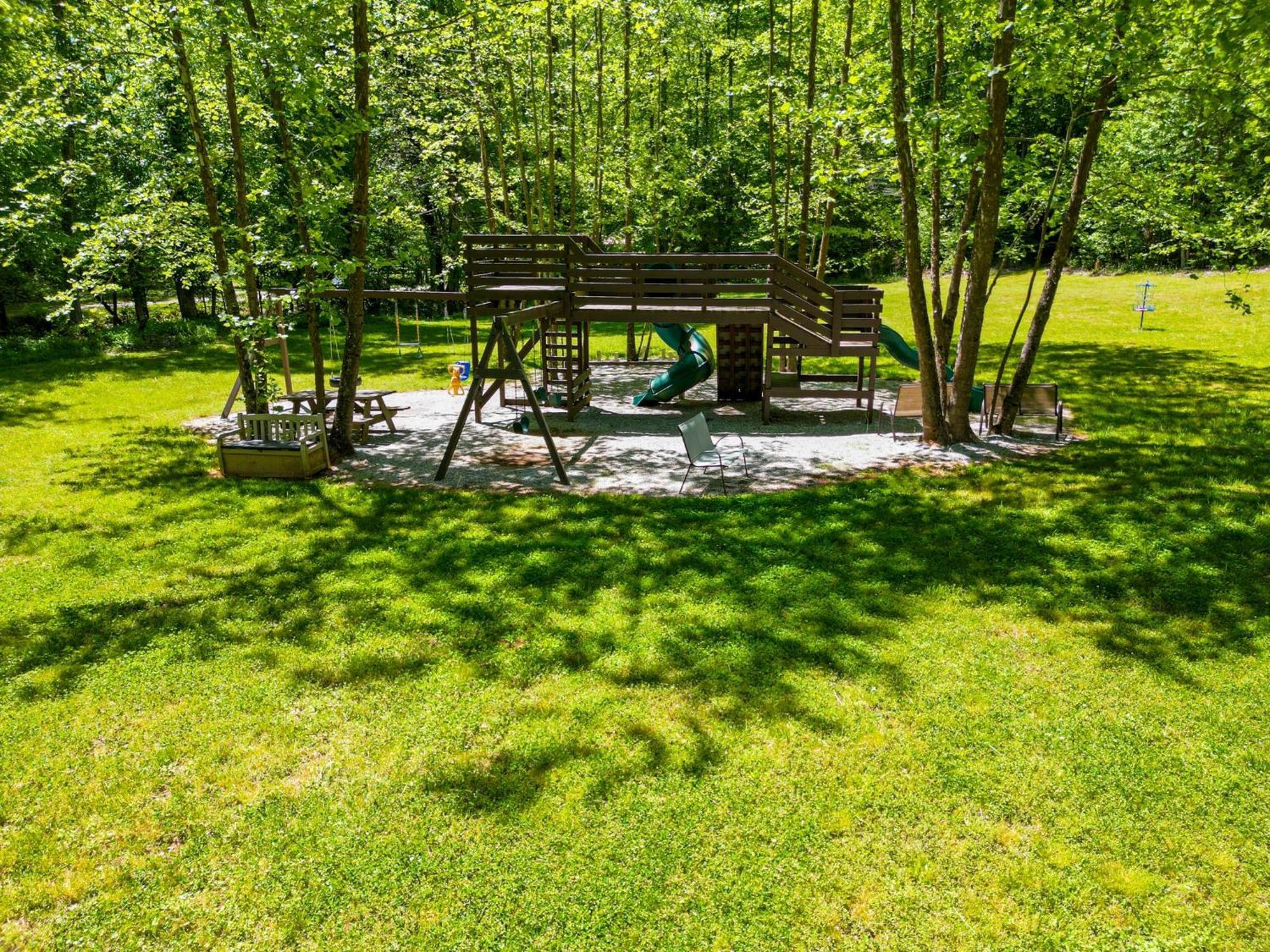 Willa New Listing! Wine Country Retreat - 2 Bed, Hot Tub Dahlonega Zewnętrze zdjęcie